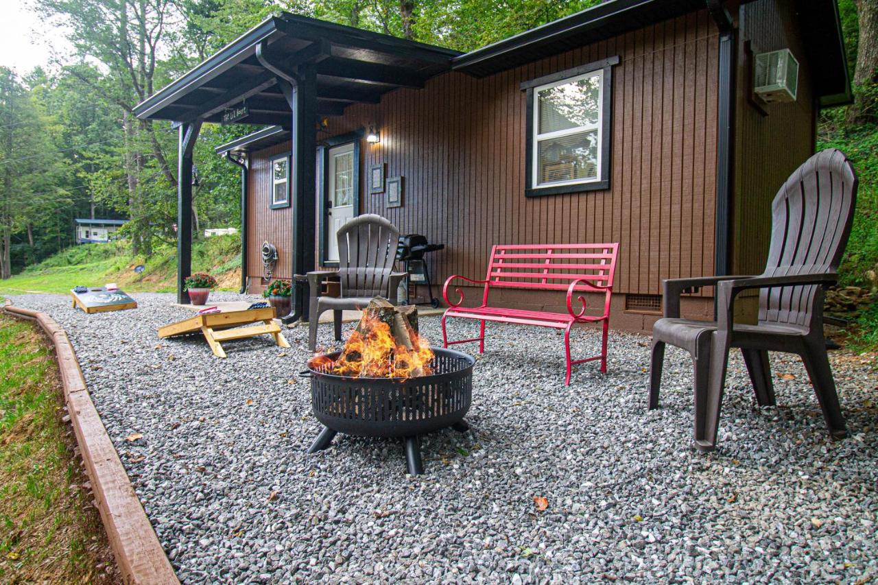 The Lil House Villa Robbinsville Exterior photo